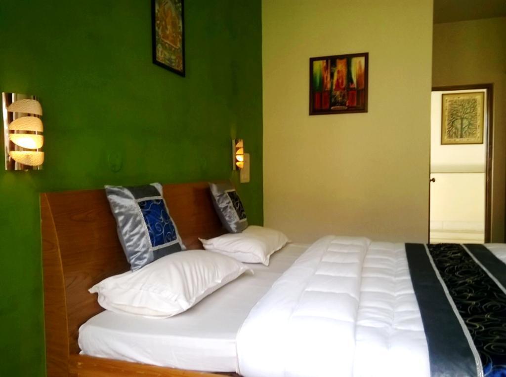 Tatva Bir Tents And Hotel Kangar Exterior foto