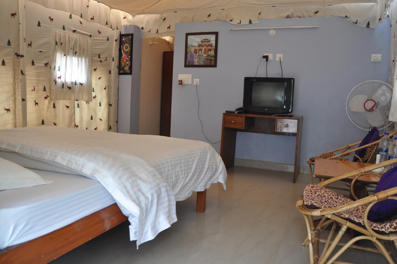 Tatva Bir Tents And Hotel Kangar Exterior foto