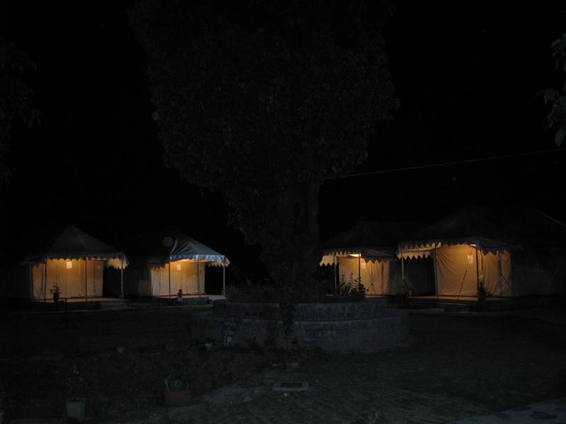 Tatva Bir Tents And Hotel Kangar Exterior foto