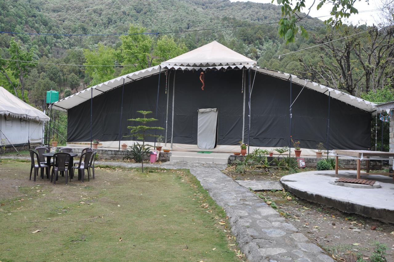 Tatva Bir Tents And Hotel Kangar Exterior foto
